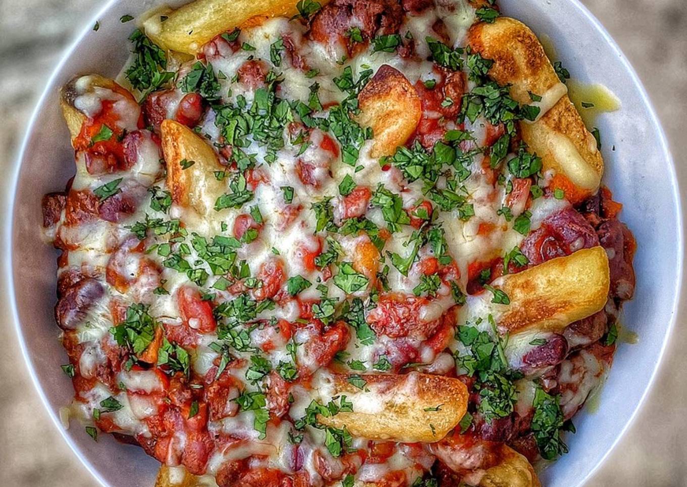 Chilli cheese fries