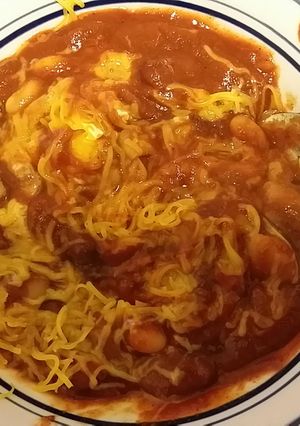 A picture of Taisen's 5 bean chili.