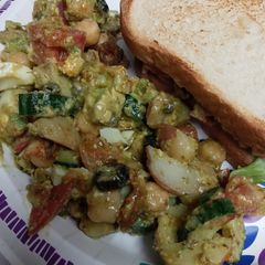 A picture of Chickpea Salad.