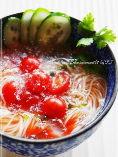 A picture of Sunny Tomato Somen Noodle Soup.