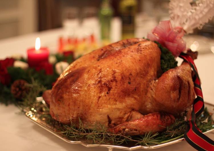 How to Make Homemade Roast Turkey