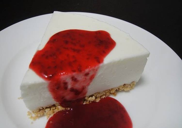 Rich Yet Refreshing! Simple No-Bake (Rare) Cheesecake Rich Yet Refreshing! Simple No-Bake (Rare) Cheesecake
