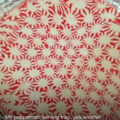 A picture of Christmas Serving Dish.