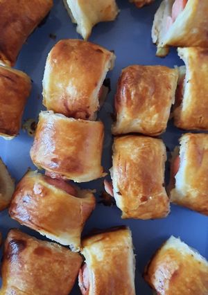 Une photo de Mini roulés saucisses