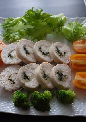 A picture of Chicken Rolls with Plenty of Ginger.