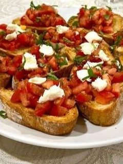 Foto de Tosta de Tomate e Burrata