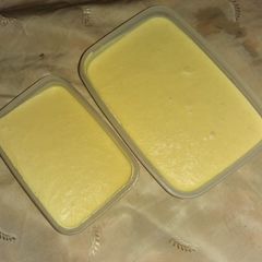 A picture of Mango ice cream.