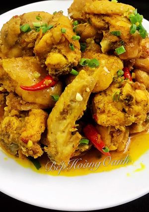 Hình của món Gà Kho Cà Ri Sả.