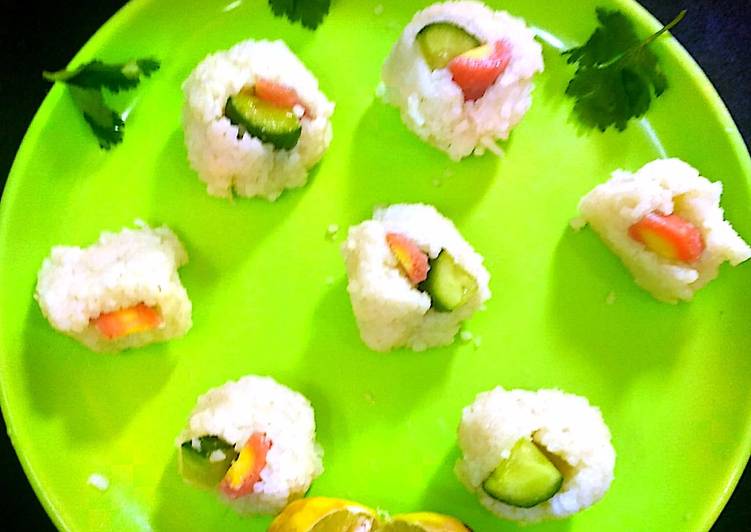How to Prepare Homemade Vegetable Sushi Snacks