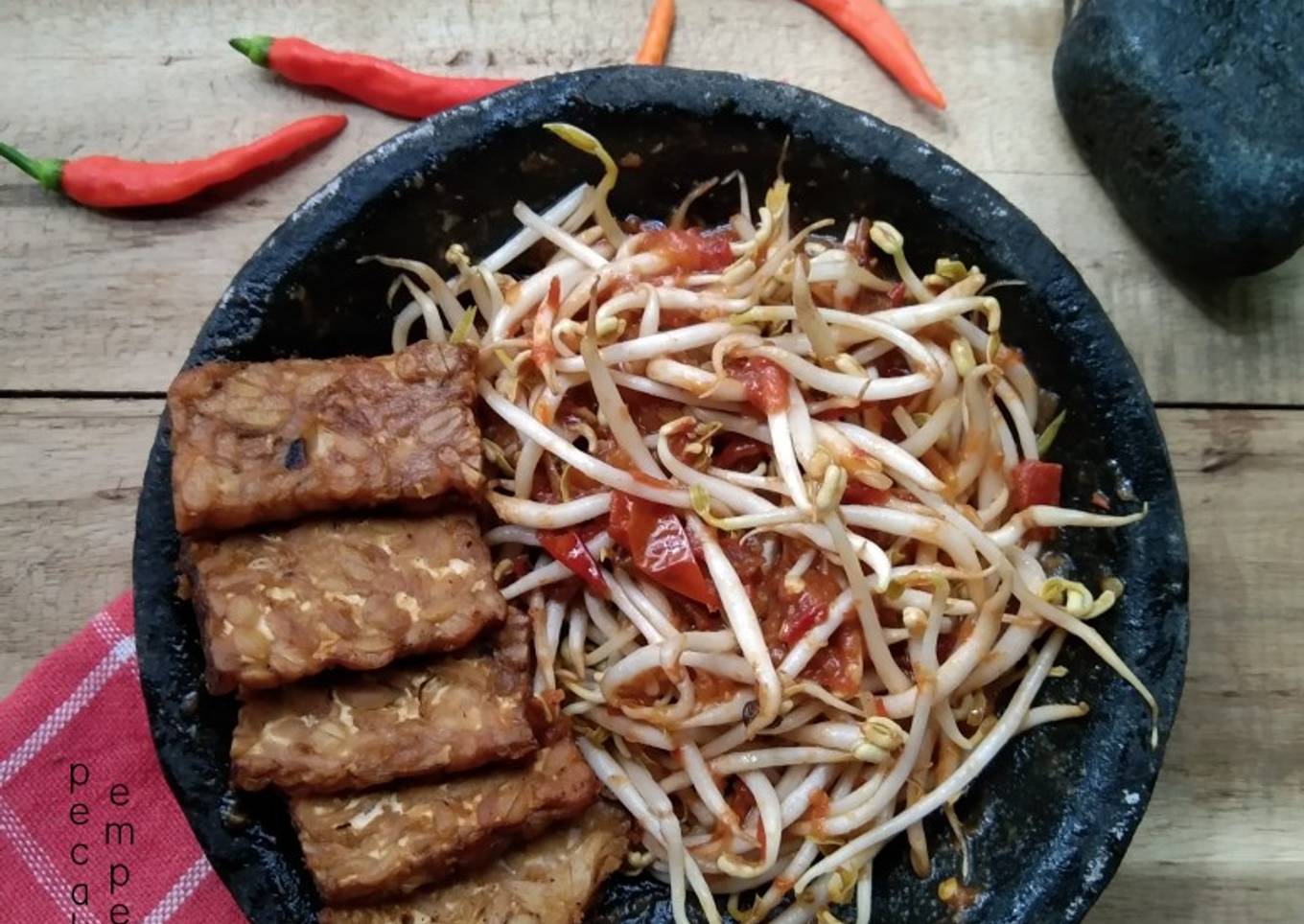 Pecak tauge tempe goreng