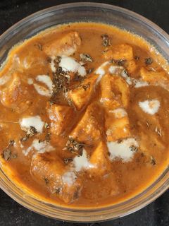 பன்னீர் பட்டர் மசாலா (Paneer butter masala recipe in tamil) செய்முறை முக்கிய புகைப்படம்