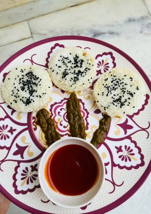 ब्रेड इडली (bread idli recipe in Hindi) रेसिपी मुख्य फोटो