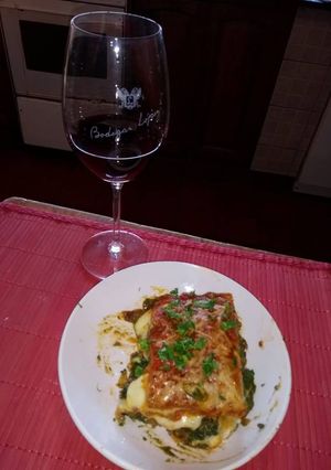 Una foto de Lasagna con masa de morrón