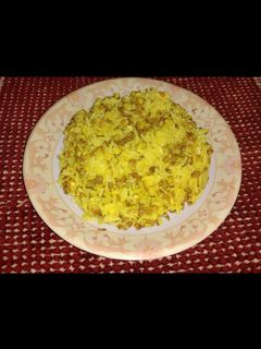 ખીચડી(khichdi in Gujarati) રેસીપી મુખ્ય ફોટો