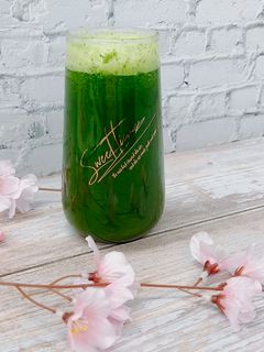 綠拿鐵 養生芹菜綜合蔬果汁 的食譜成品照片