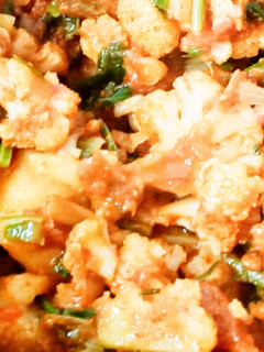 हरी लहसुन में गोभी आलू की सब्जी (Hari lahsun me gobhi ki sabzi) रेसिपी मुख्य फोटो