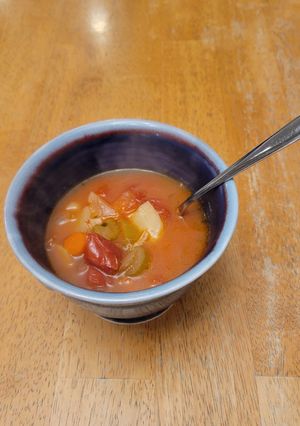 A picture of Grandpa's Manhattan Clam Chowder.