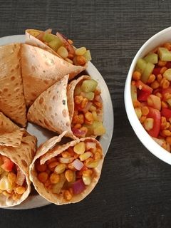 મસાલા પાપડ કોન (Masala Papad Cone Recipe In Gujarati) રેસીપી મુખ્ય ફોટો