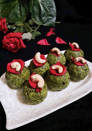 A picture of Stuffed Paan Laddu.
