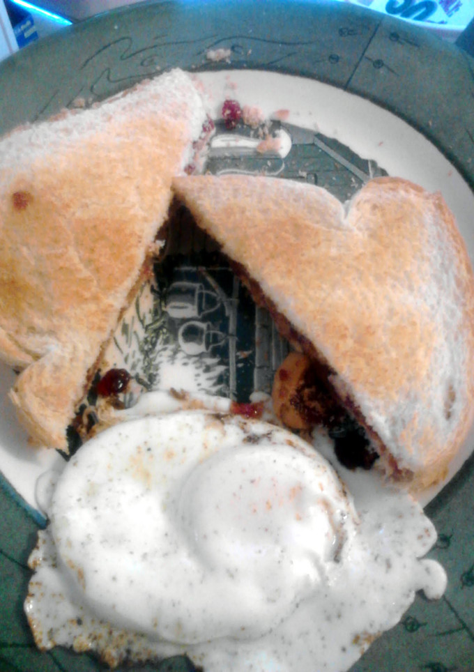 A picture of Bacon & Jelly on Toast.