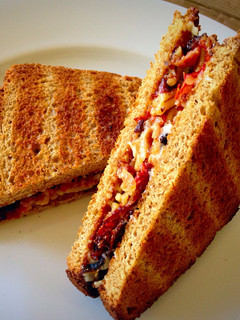 A picture of Fried Spaghetti Sandwich.