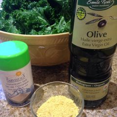 A picture of Kale Chips With Himalayan Salt & Nutritional Yeast.