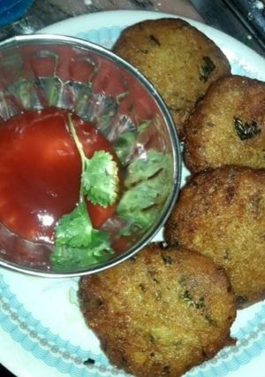 कटलेट (cutlet recipe in Hindi) रेसिपी मुख्य फोटो
