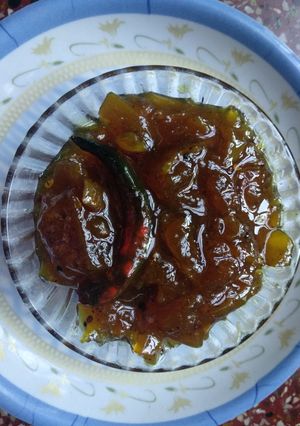A picture of Raw mango achar.
