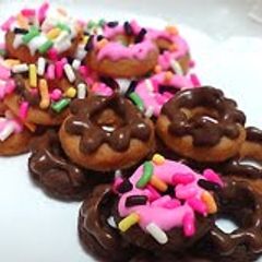 Miniature Donut Shaped Cookies A picture of Miniature Donut Shaped Cookies.