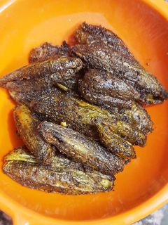 भरवा करेला (Bharwan karela recipe in hindi) रेसिपी मुख्य फोटो