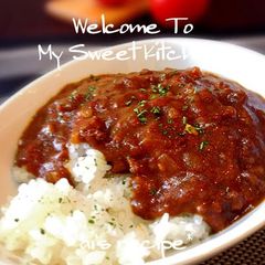 A picture of Café-style Tomato Curry.