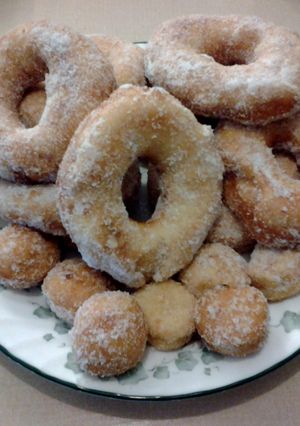 A picture of quick doughnuts.