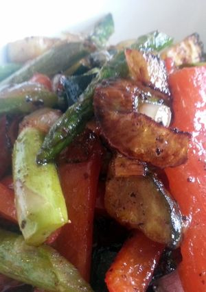 A picture of Steak & Veggie Salad Stack.