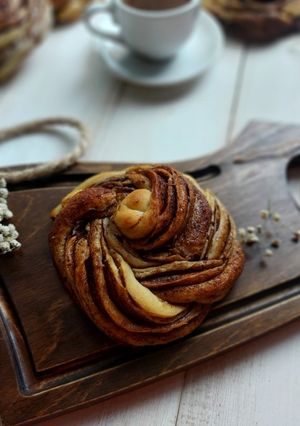 عکسی از دستور شیرینی رول دارچینی