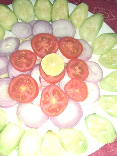 तिंरगा सलाद(tiranga salad recipe in hindi) रेसिपी मुख्य फोटो