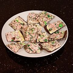 A picture of Peppermint Bark.