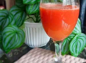 Foto resep Jus 3 diva (Apel, Wortel dan Tomat) dengan slow juicer clovertec