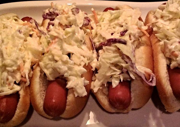 Recipe of Perfect Steamed Hotdogs With Coleslaw