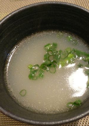 A picture of Collagen Rich Chicken Bone Soup.