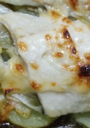 Una foto de Bacalao con allioli al horno