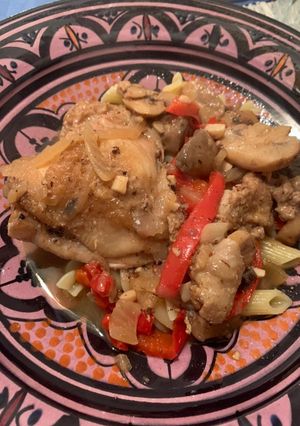 A picture of White Wine Mushroom Chicken.