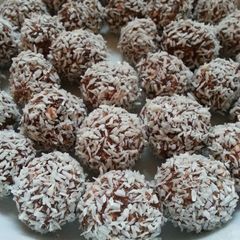 Swedish "chokladbollar" oatmeal chocolate balls A picture of Swedish "chokladbollar" oatmeal chocolate balls.