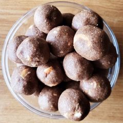 A picture of Ragi ladoo.