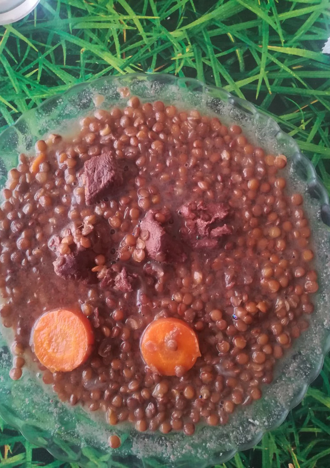 Una foto de Lentejas con ciervo😋😋