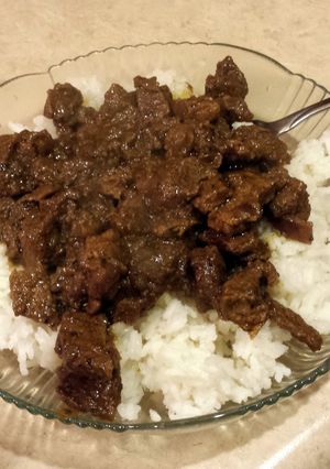 A picture of beef masala.