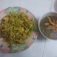 A picture of Sprouts soup.