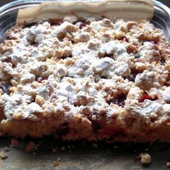 plum cake A picture of plum cake.