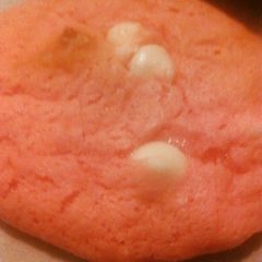 A picture of Strawberry White Chocolate Chip Cookies.