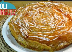 Una foto de Ruffled Milk Cake (Galatopita, pastel Griego rizado)
