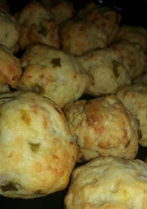 A picture of Delicious Cheesy jalapeño bites.